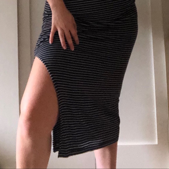 Midi navy and white striped dress - Picture 3 of 6